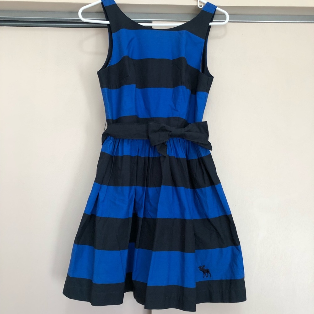 NWT Abercrombie & Fitch Blue Striped Dress